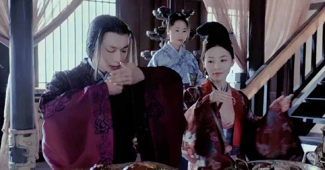 古人喝酒，為什么用袖子遮著臉？.jpg
