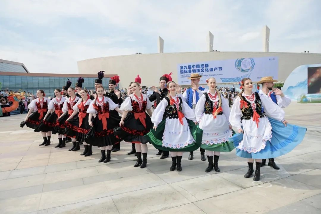 第九屆中國(guó)成都國(guó)際非物質(zhì)文化遺產(chǎn)節(jié)開(kāi)幕1.jpg 第九屆中國(guó)成都國(guó)際非物質(zhì)文化遺產(chǎn)節(jié)開(kāi)幕1.jpg