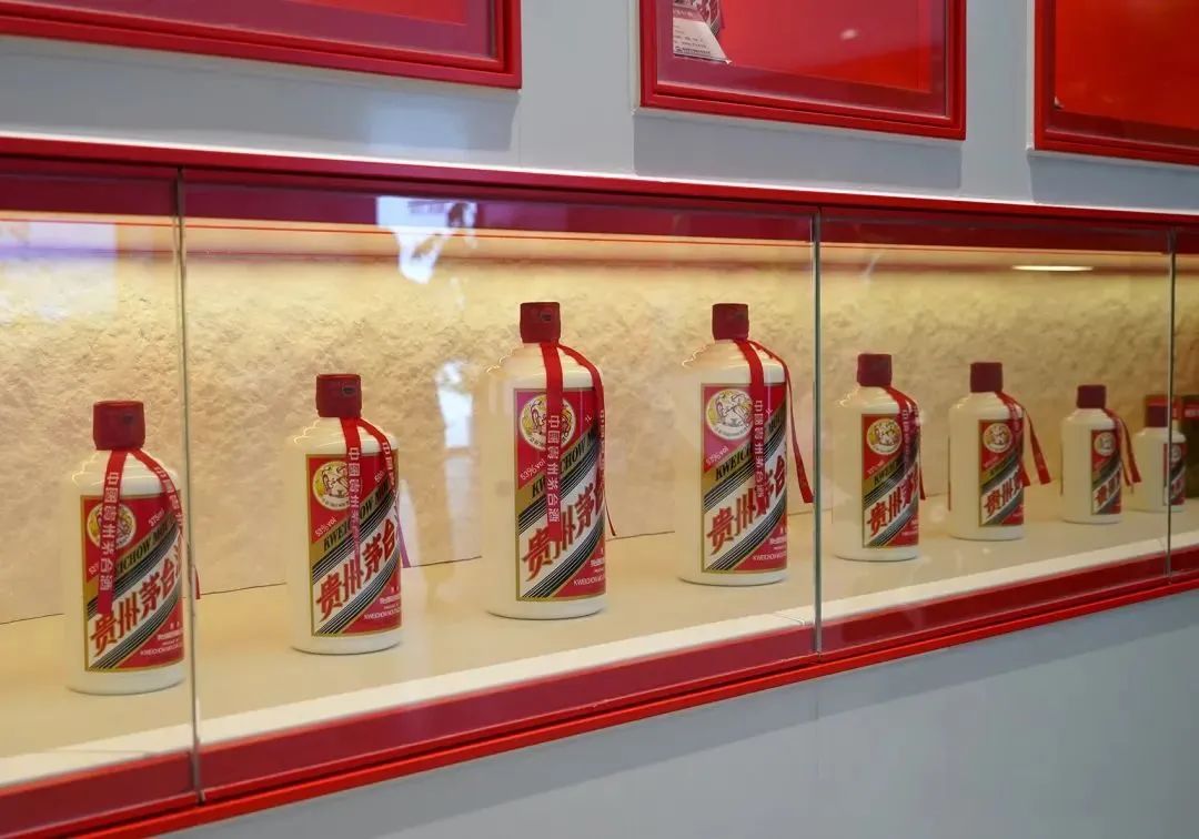 茅臺(tái)陳列.jpg
