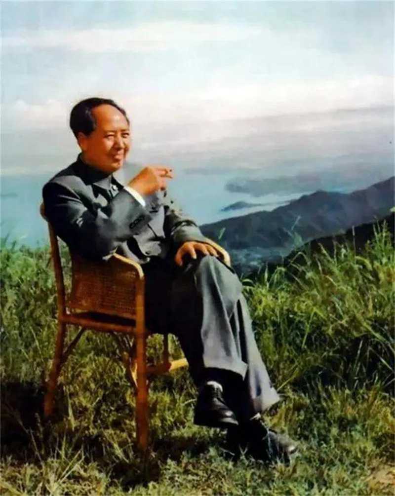 華國(guó)鋒葬禮15.jpg