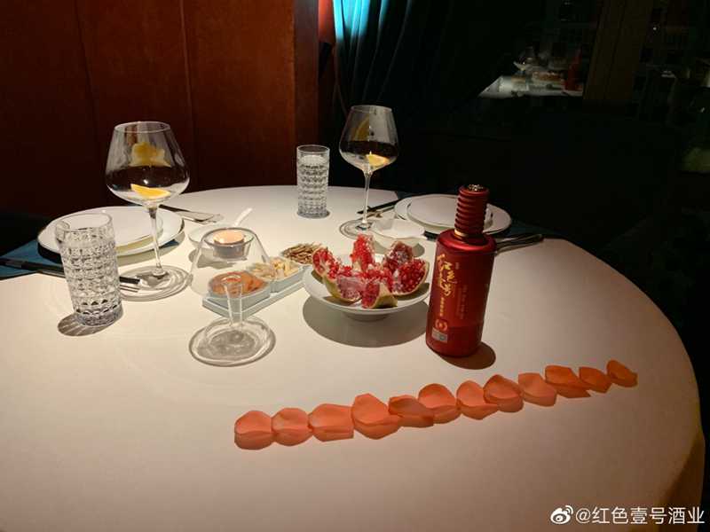 酒道，是一種簡(jiǎn)單而從容，優(yōu)雅而厚道的酒文化。   (圖2)
