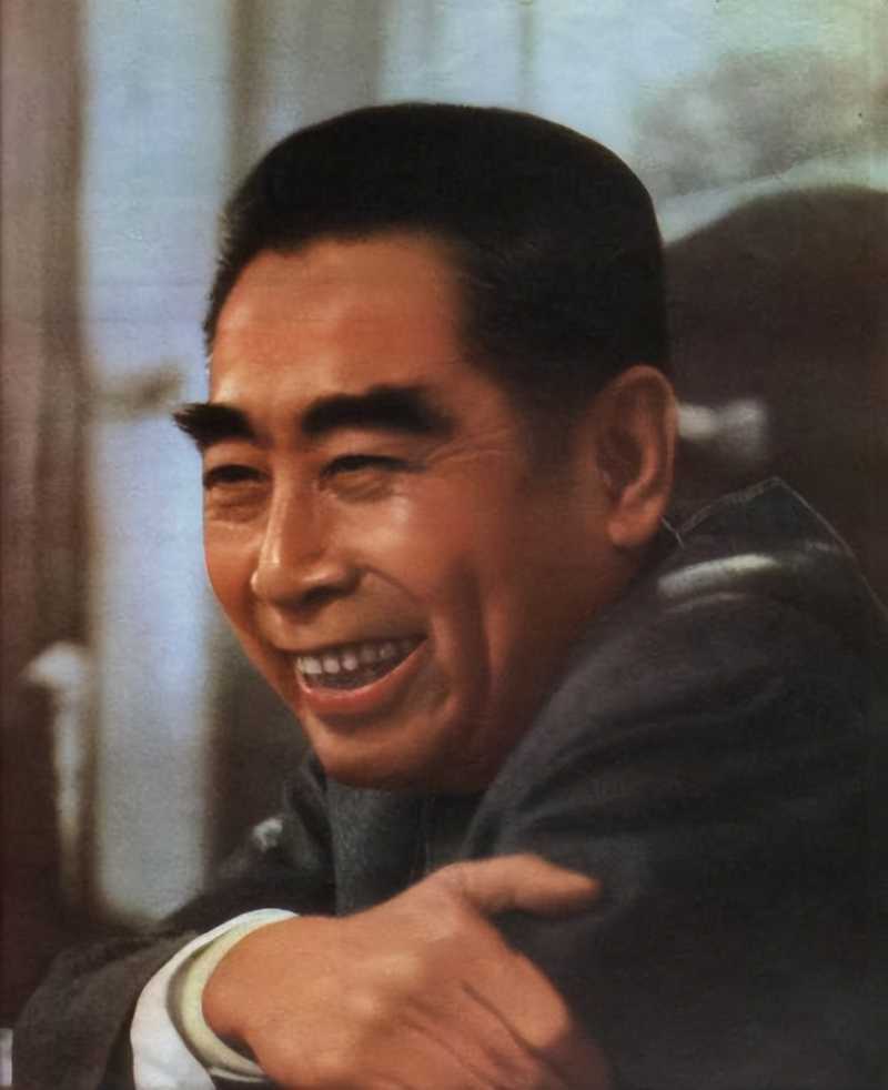 卓別林在飯桌上問周總理：能送我一瓶茅臺(tái)嗎？總理的回應(yīng)令人暖心