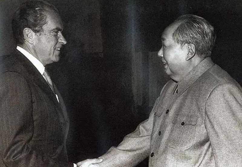尼克松訪華與毛主席.jpg