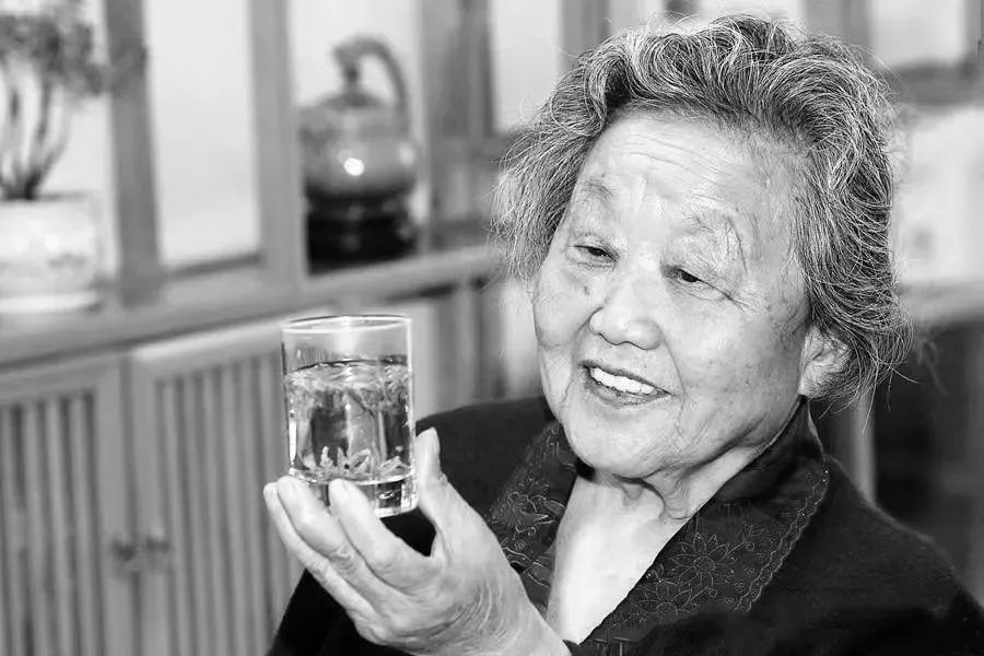 “三秦楷模”張淑珍.jpg