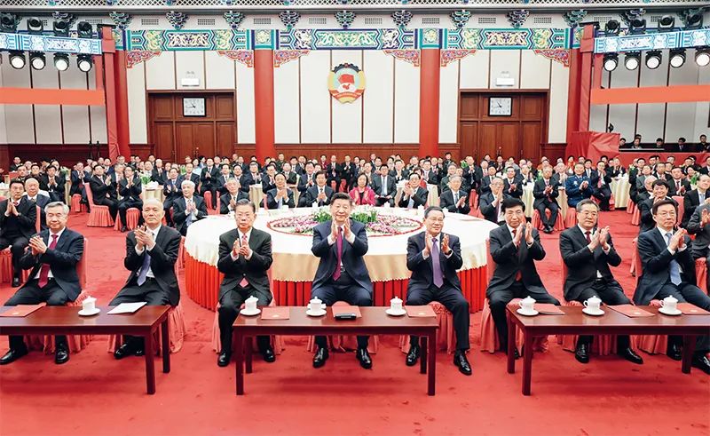 2023年12月29日，全國(guó)政協(xié)在北京舉行新年茶話會(huì)。黨和國(guó)家領(lǐng)導(dǎo)人習(xí)近平、李強(qiáng)、趙樂(lè)際、王滬寧、蔡奇、丁薛祥、李希、韓正出席茶話會(huì)并觀看演出。.jpg
