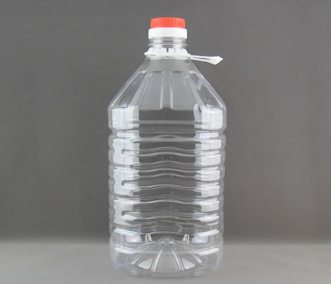 塑料瓶是否可以用來(lái)裝白酒？1.jpg