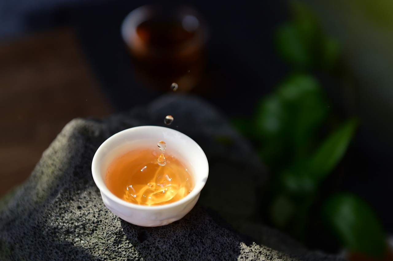 無由持一碗，寄與愛茶人.jpg