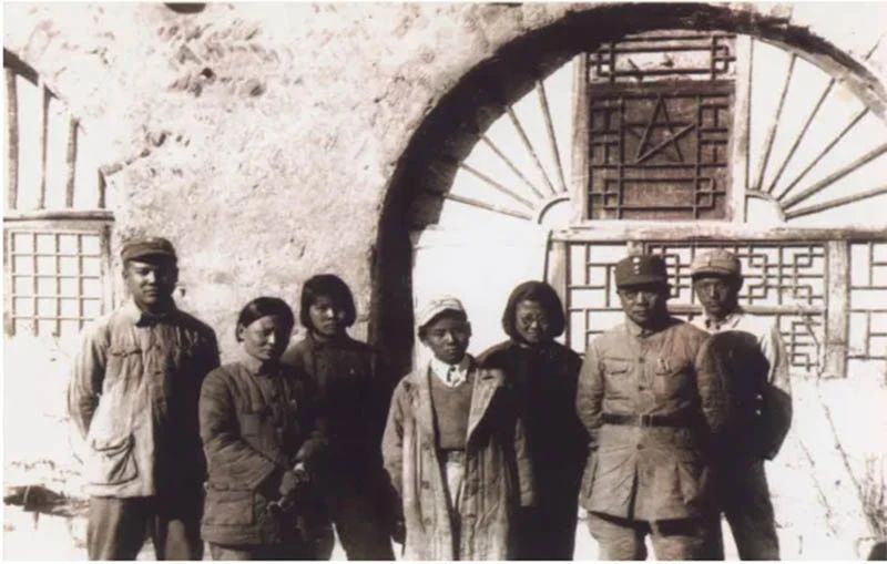 英雄氣短，兒女情長，李克農(nóng)將軍的家國深情2.jpg